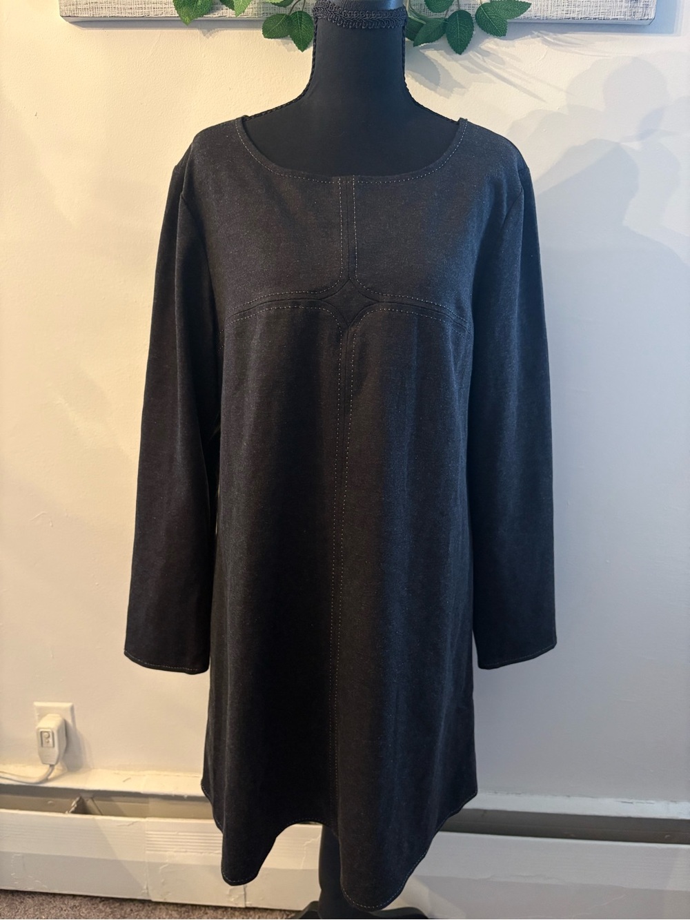 Studio M Black Long-Sleeve Tunic